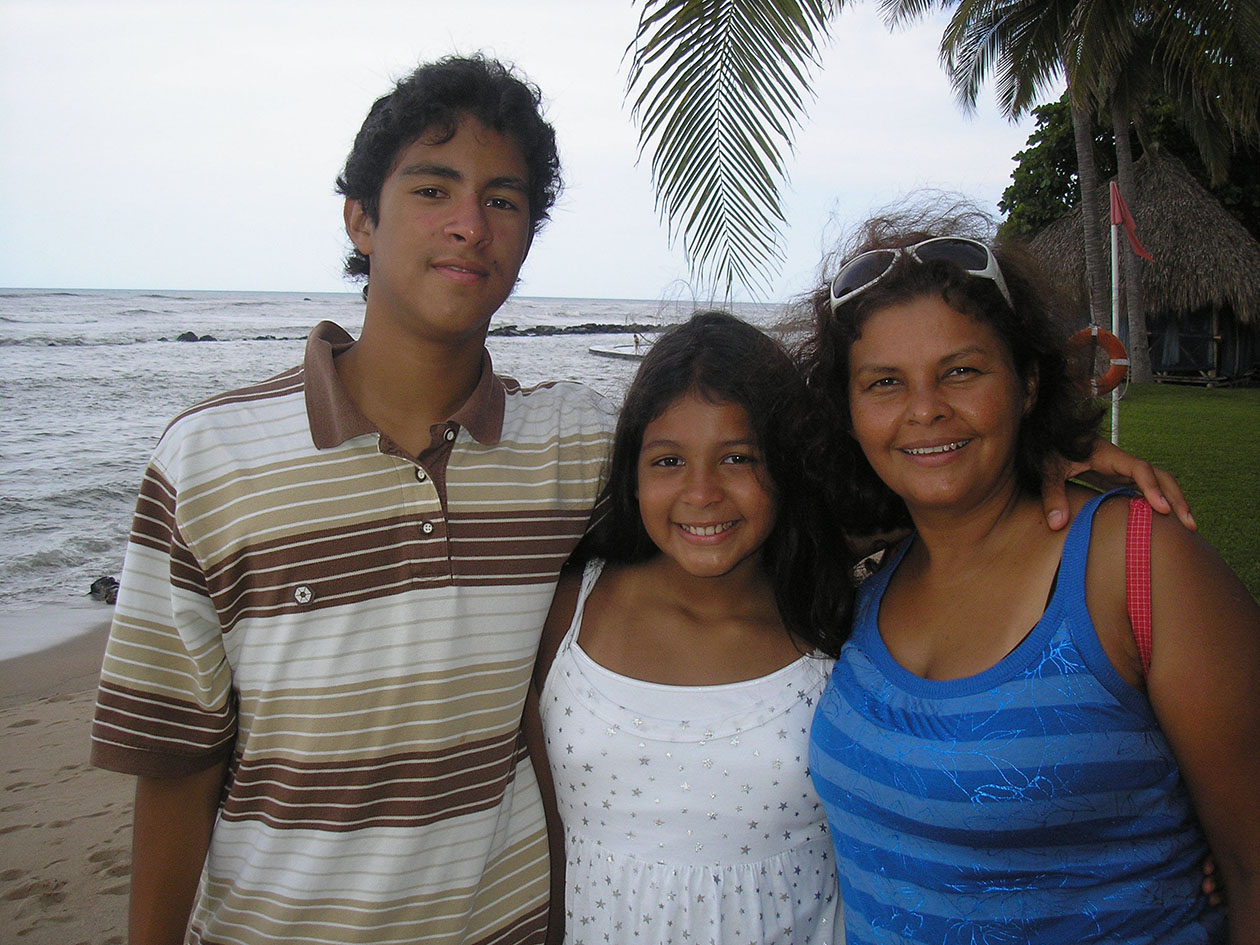 Jeancarlo, Joycelin and Maria