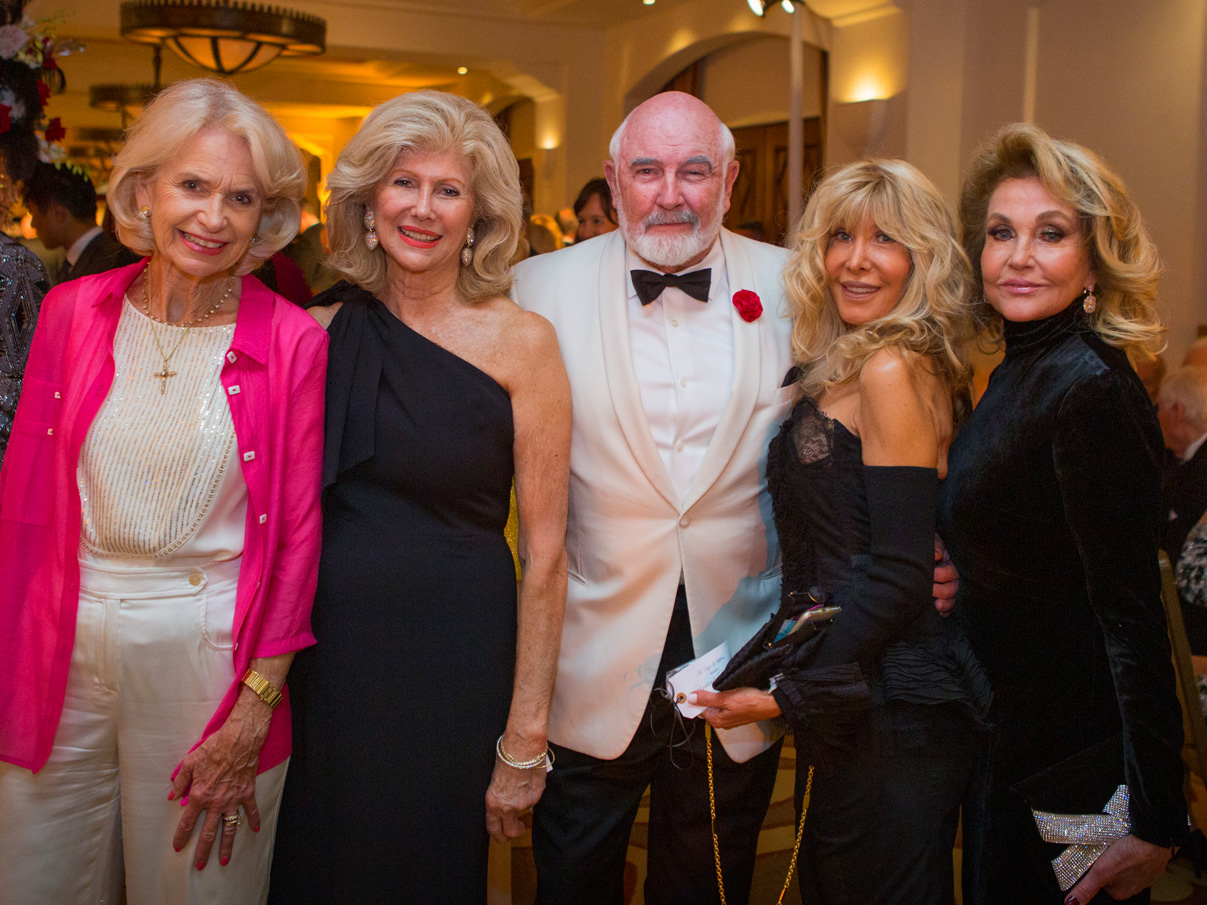 <strong>The League for Children:</strong> Sally Kroener, Katie Osterloh, James Bond (impersonator), Valerie Sarnelle and Lara Ladd